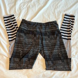Onzie Black and White Patterned Leggings